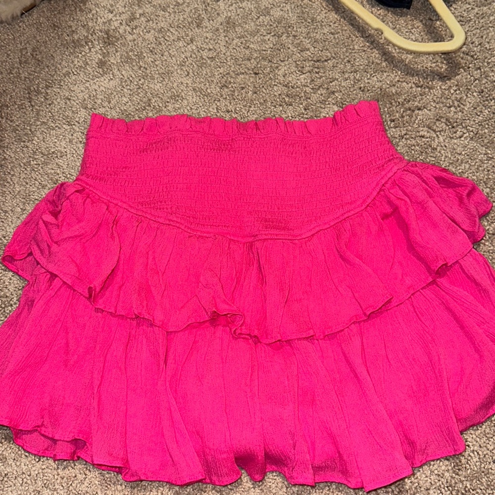 impeccable pig ruffle skirt!